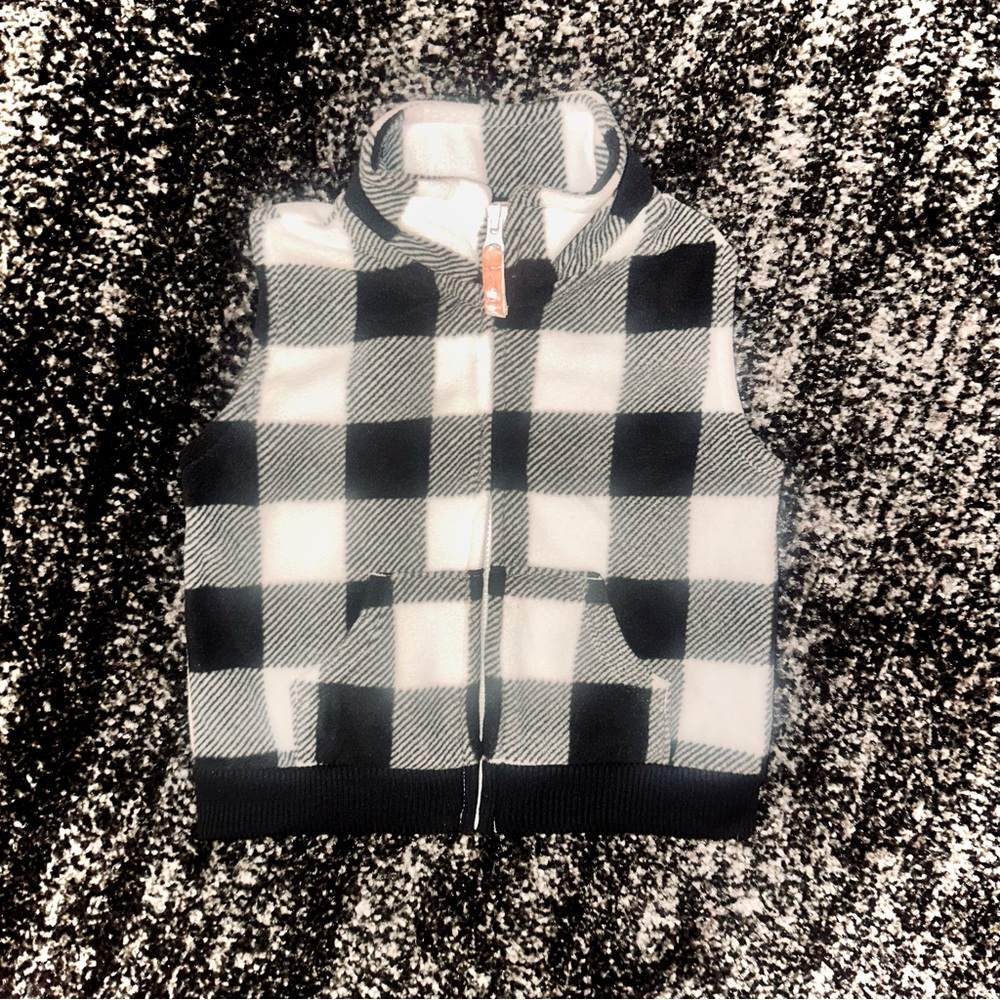 CARTERS || Fleece Black + White Checkered Plaid Vest - SZ 6M - Picture 3 of 3